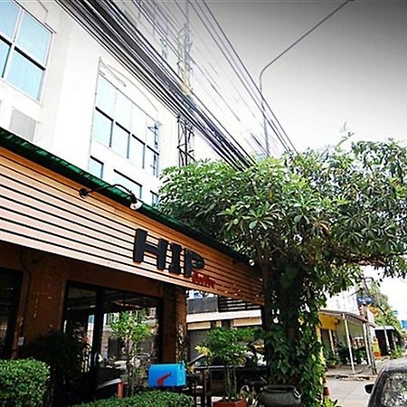 Hip Inn Coffee Phitsanulok Eksteriør billede
